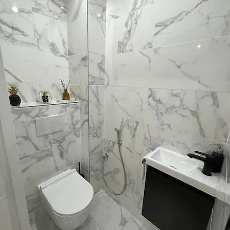 Apartman Moderne De 2 Pieces *